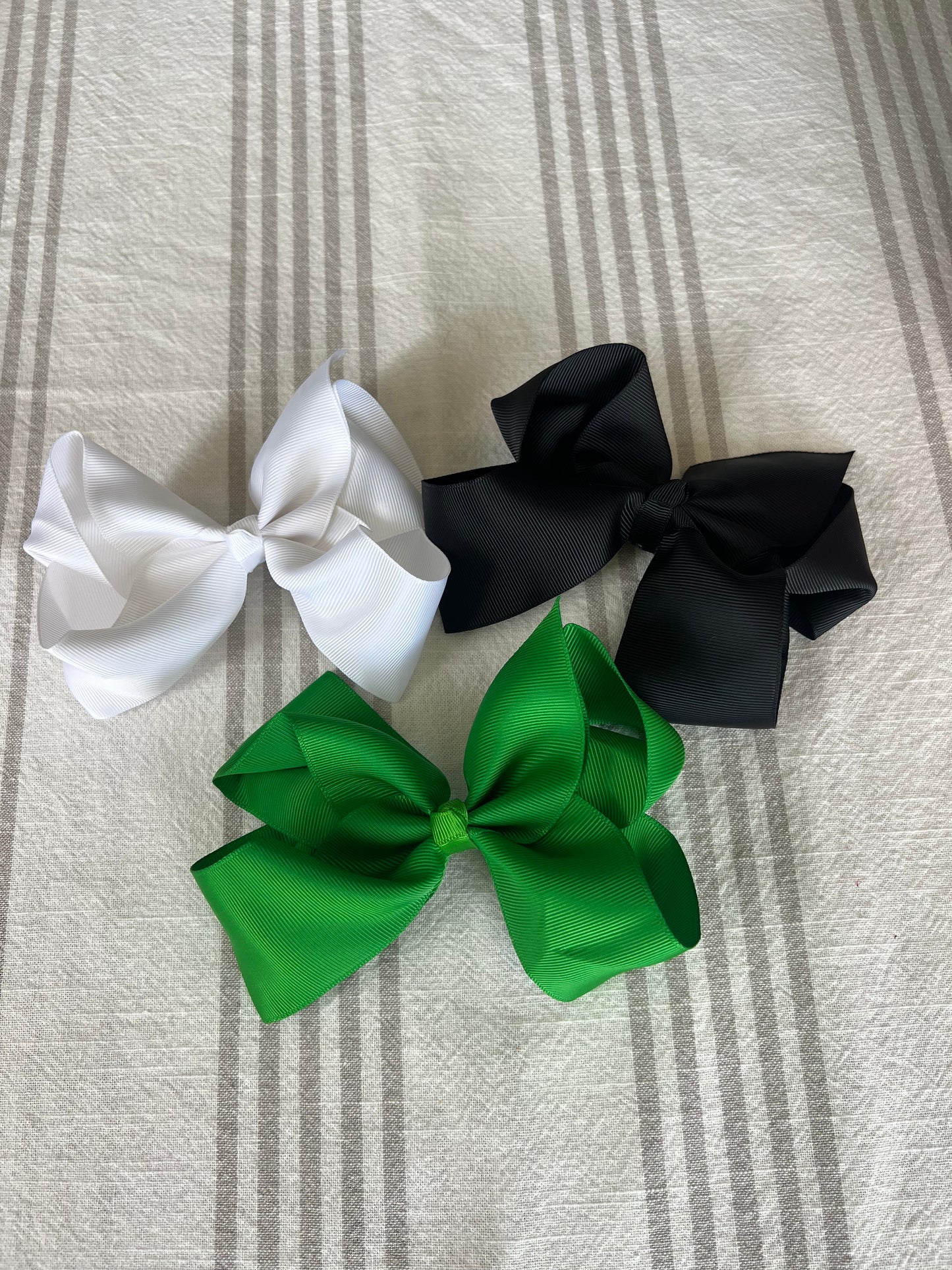 Green and White Game Day Bow Bundle